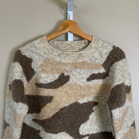 Anthropologie Moth Marjorie Camo Sweater - Picture 9 of 16